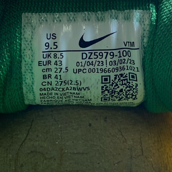 Nike Zoom Pegasus 40 Oregon Ducks Green DZ5979-100 Men's Size 9.5 - Picture 10 of 10